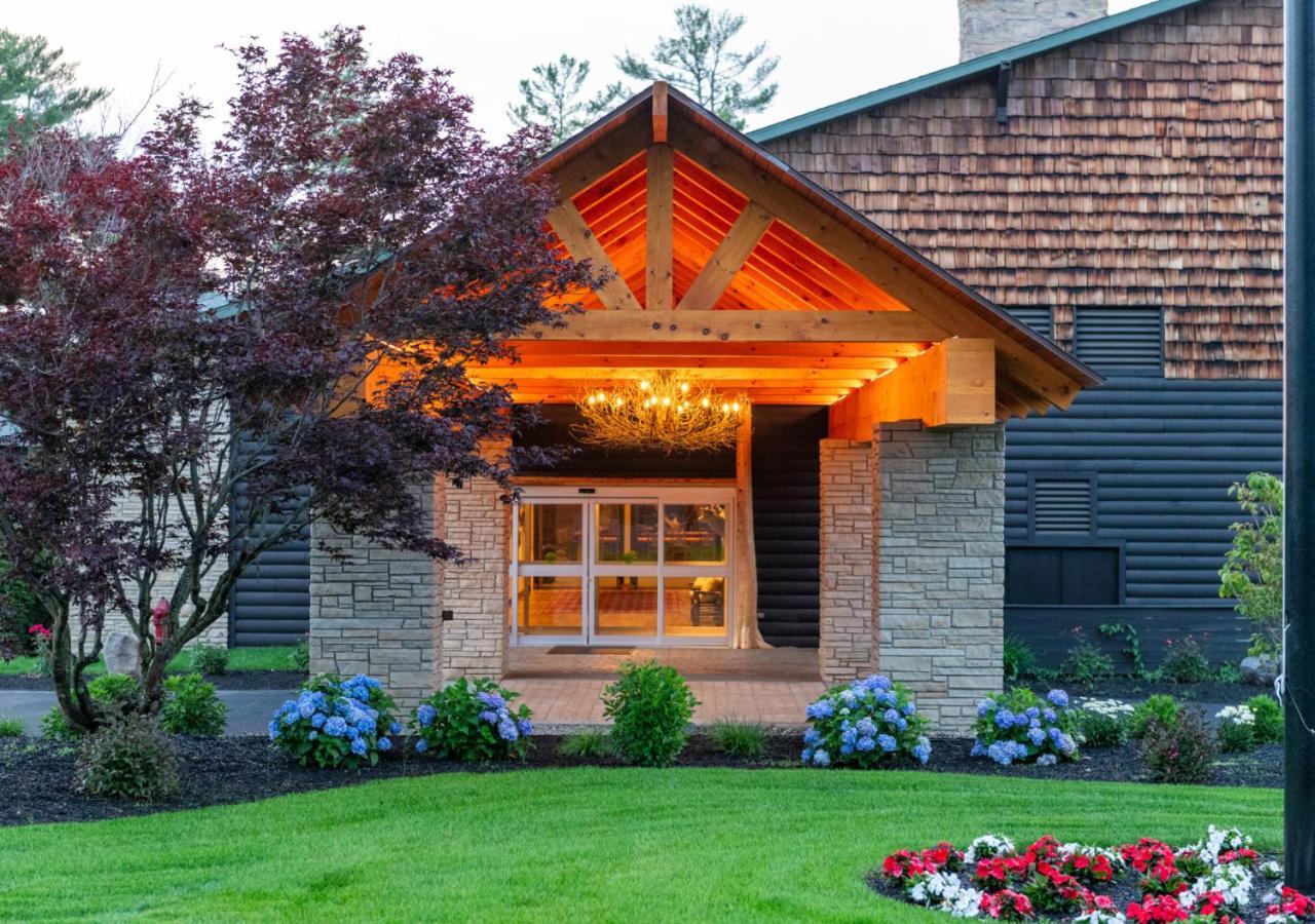 Hotel At Schroon